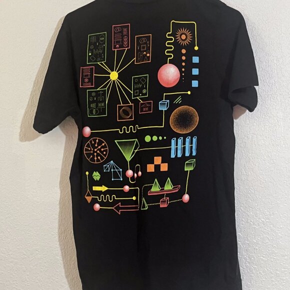 Meow Wolf Black Geometric Graphic Tee Shirt, Size Medium - Picture 2 of 2